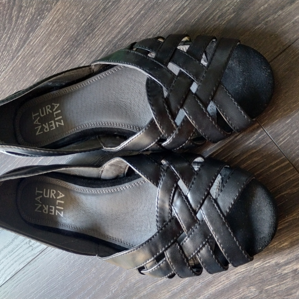 Naturalizer Women's Black Sandals